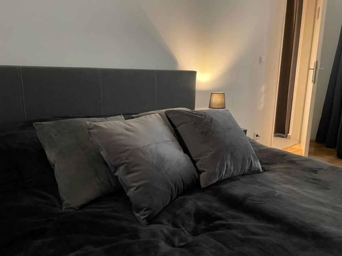 וינה Designer Apartment, 5 Min To City Center מראה חיצוני תמונה
