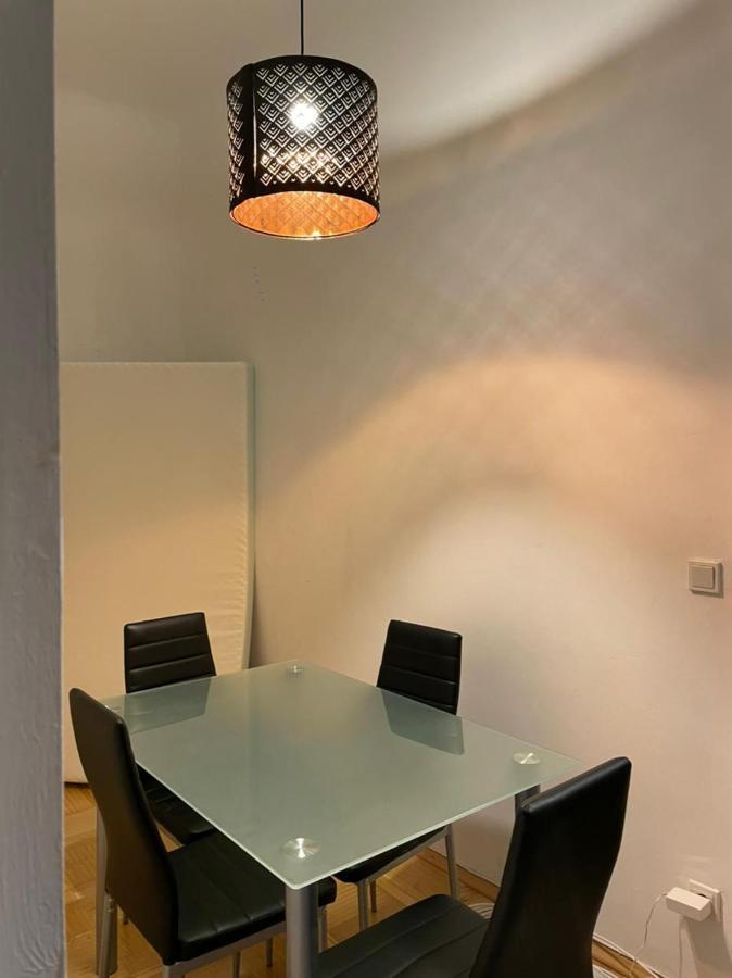 וינה Designer Apartment, 5 Min To City Center מראה חיצוני תמונה